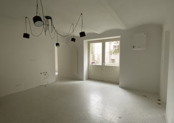 Prenájom 1 izbového bytu na ulici Vansová v centre Palisád